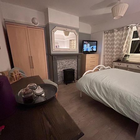 Redditch Rest Near Town Centre & Transport Links 아파트 외부 사진