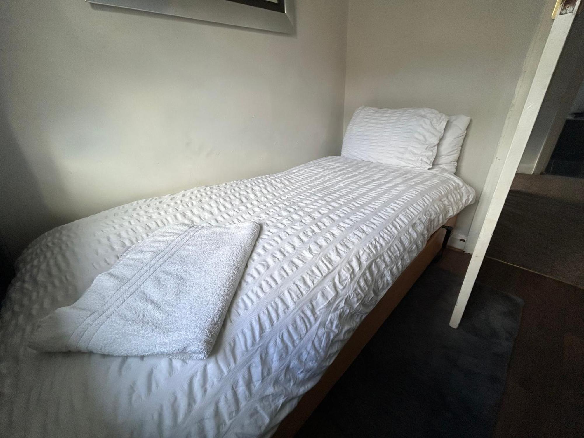 Redditch Rest Near Town Centre & Transport Links 아파트 외부 사진