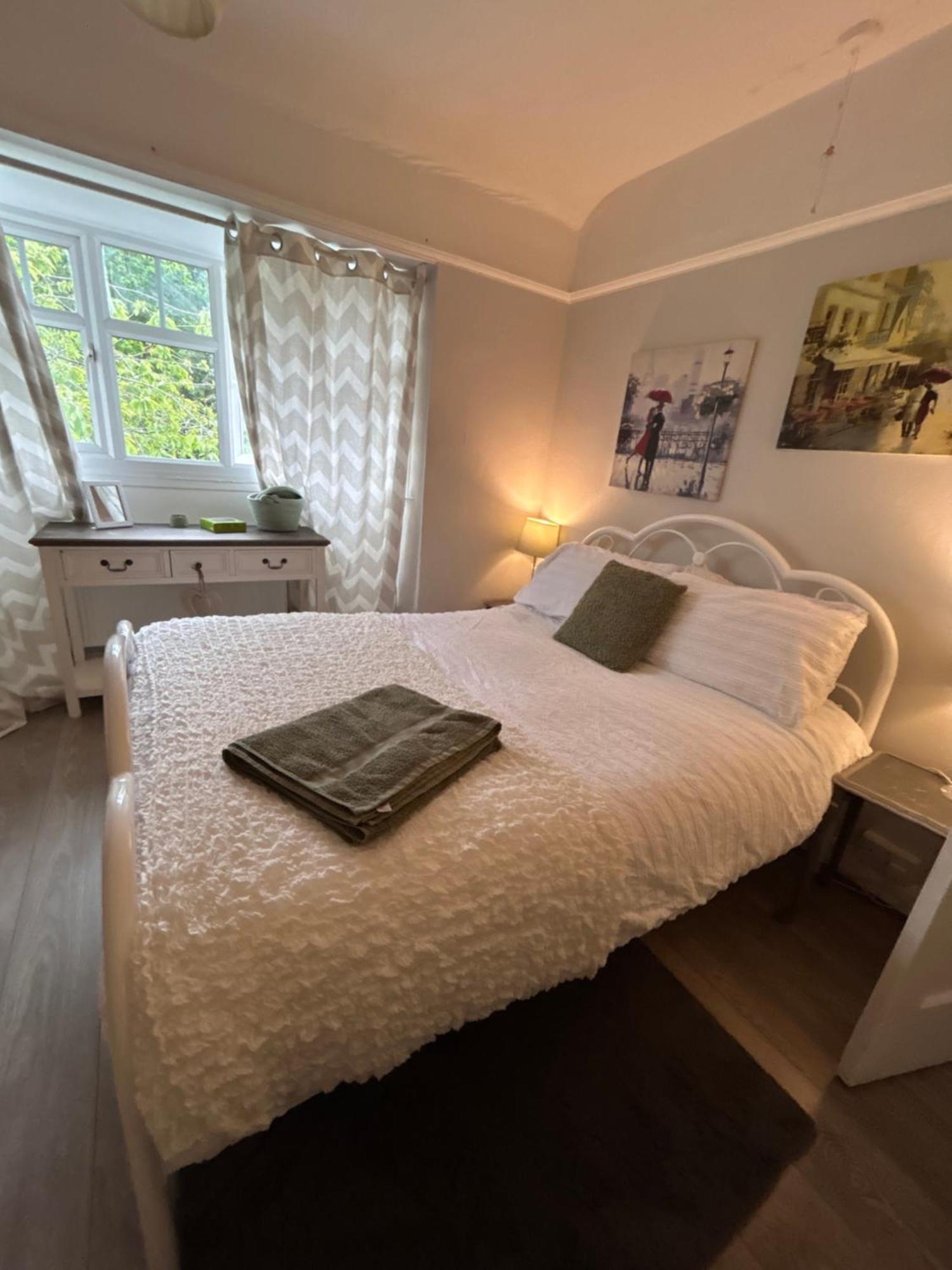 Redditch Rest Near Town Centre & Transport Links 아파트 외부 사진